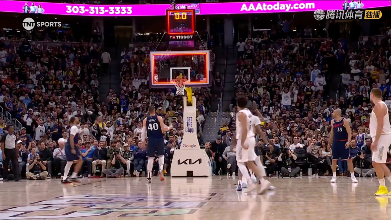 华体会中国关于重要助攻首场状态出色，法国队观众沸腾！，穆古鲁扎重返赛场观众掌声雷动的信息